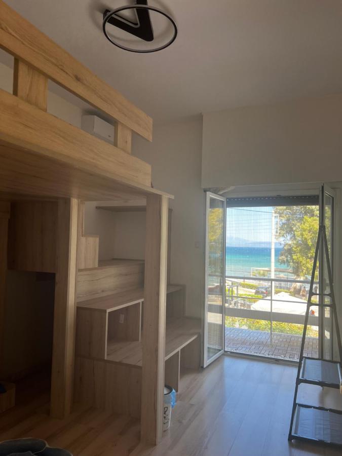 一线海景房seaview Apartment Artemida  Exterior foto